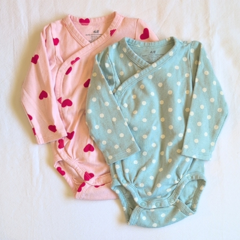 H&M 2-pack organic cotton kimono style side snap bodysuit bundle lot 4-6 months